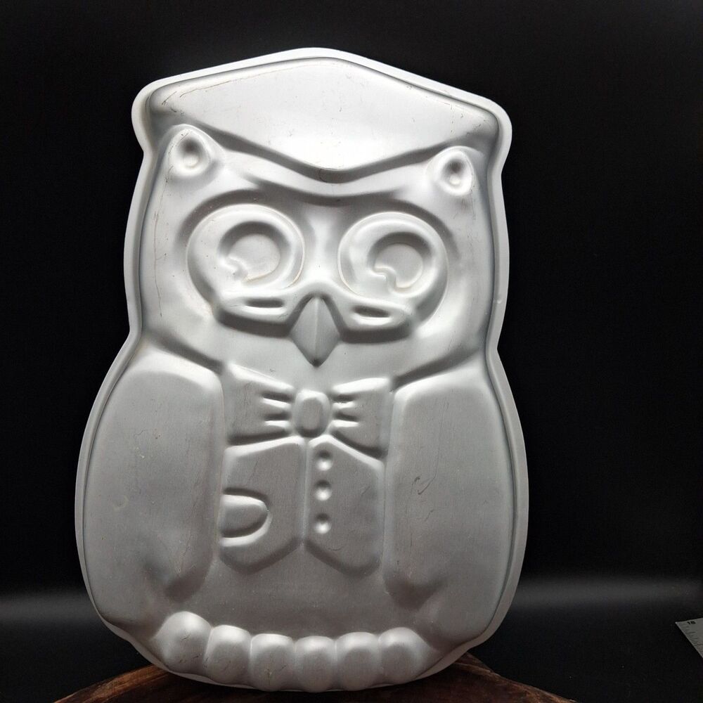 Vintage 1978 Wilton Mister Owl Graduation Cake Pan 502-7644 Wise Owl Aluminum